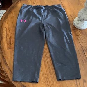 Kids youth large under armour Capri leggings